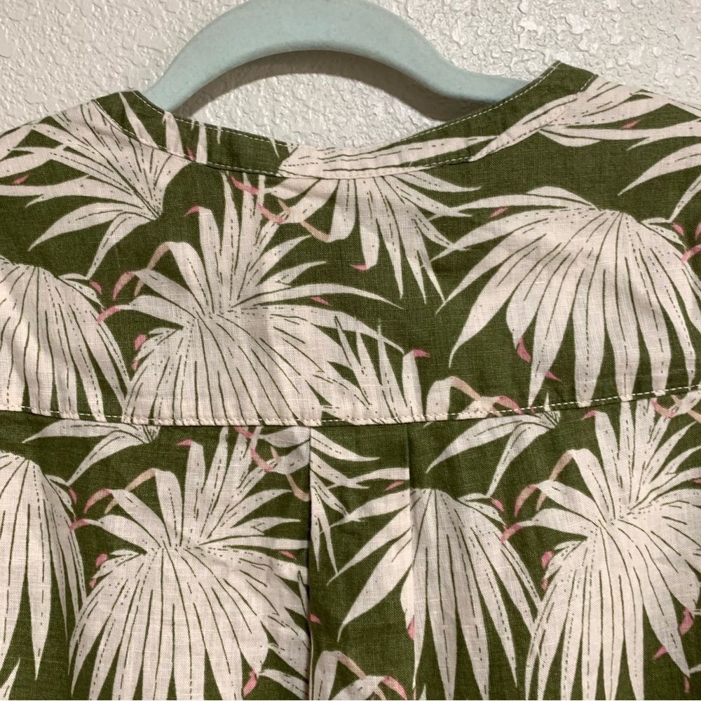 Tahari Tropical Print Button Down - Picture 9 of 9